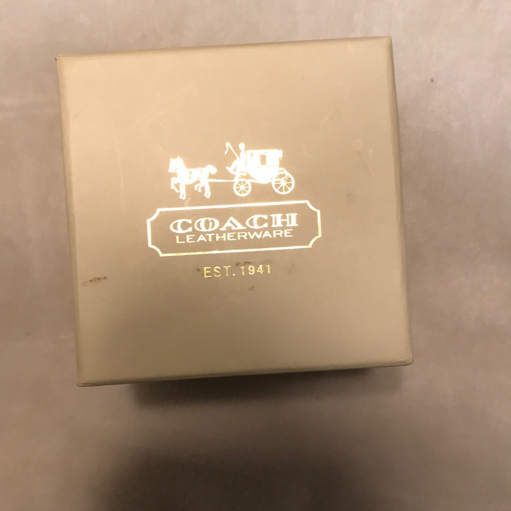 Coach Watch - Picture 3 of 4